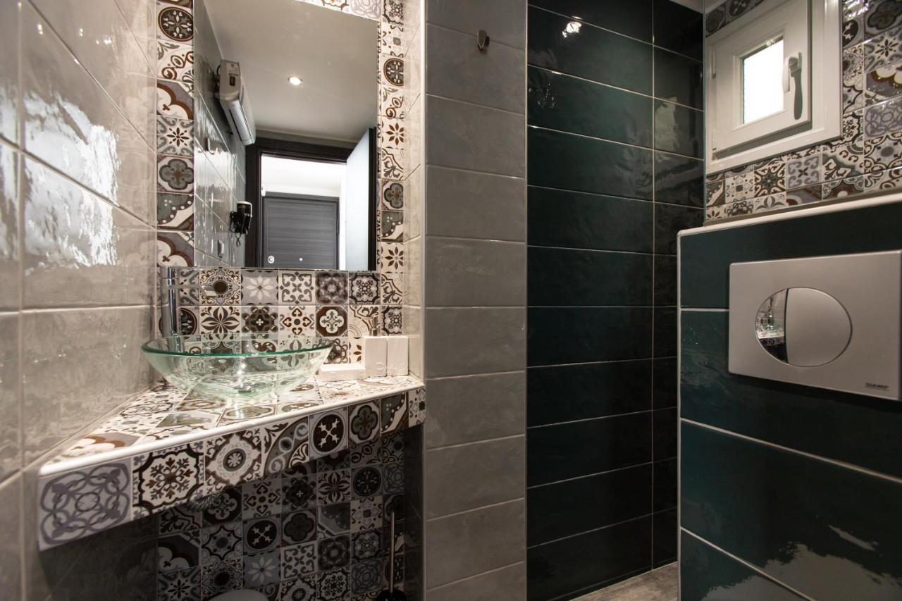Downtown Luxury Boutique Suites : The Red Suite Tesalónica Exterior foto